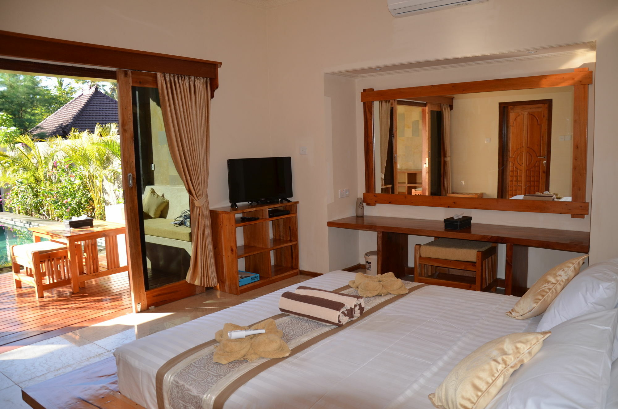 Taman Senang - Private Pool Villas - Gili Air Exterior photo
